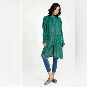 Maria b velour top